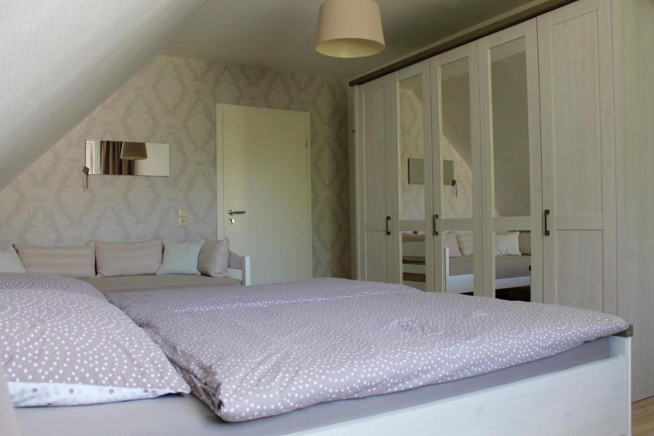 Ferienwohnung Auf Der Moselhoehe - Naehe Koblenz Und Cochem 迪布利希 外观 照片
