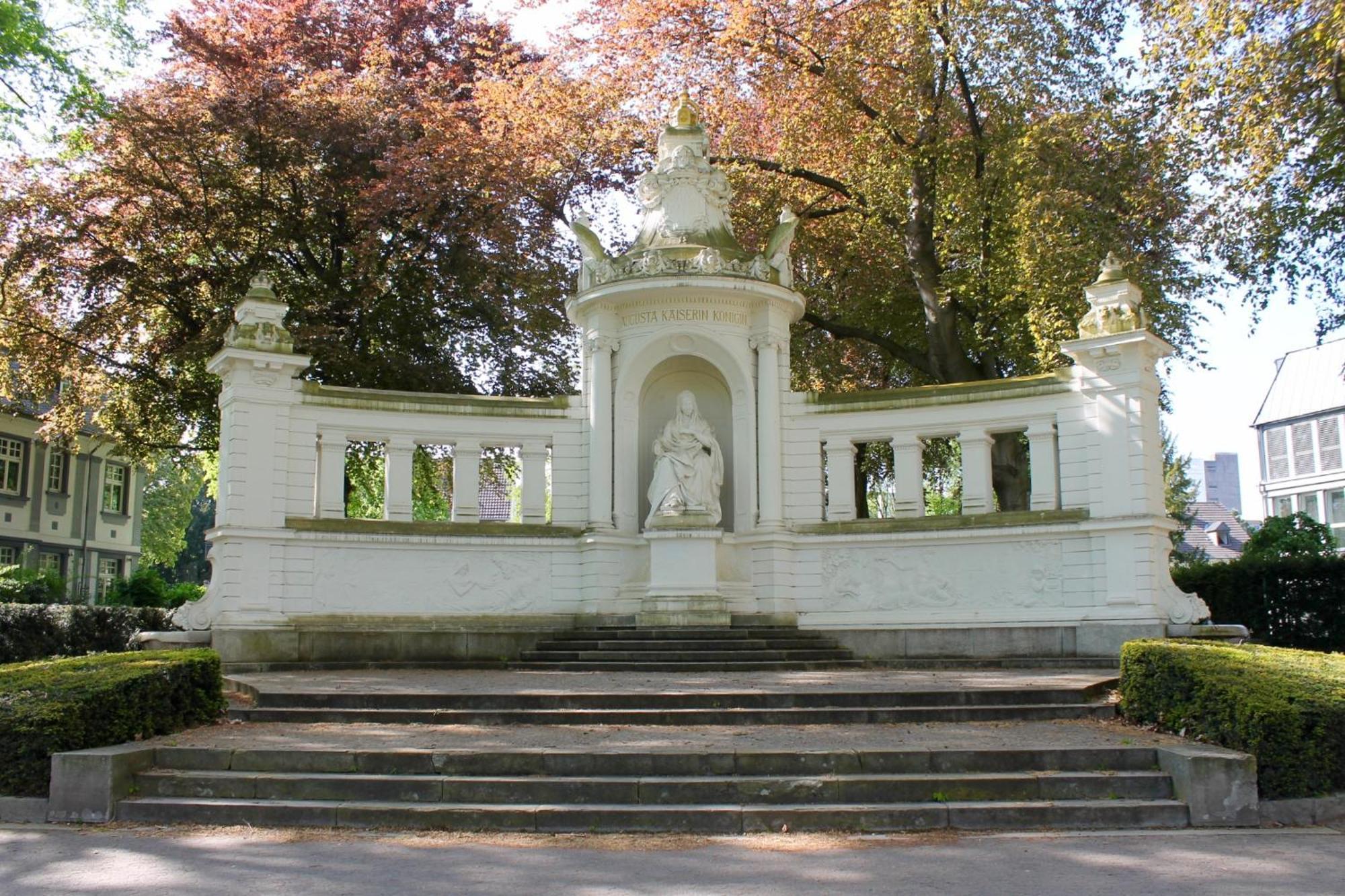 Ferienwohnung Auf Der Moselhoehe - Naehe Koblenz Und Cochem 迪布利希 外观 照片